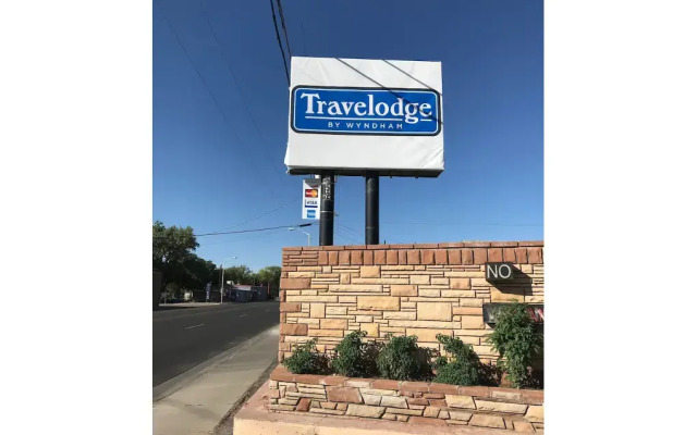 Travelodge by Wyndham Farmington