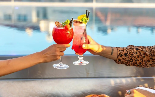 Five Seas by Inwood Hotels