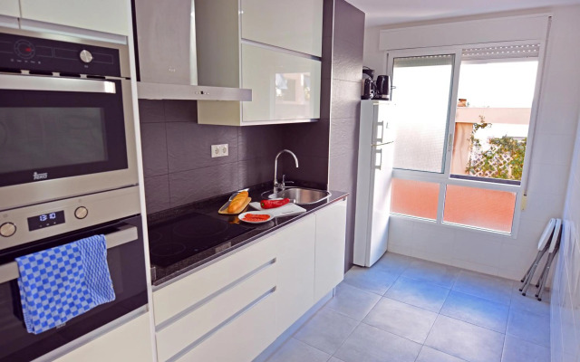 Attractive City Center Apartment