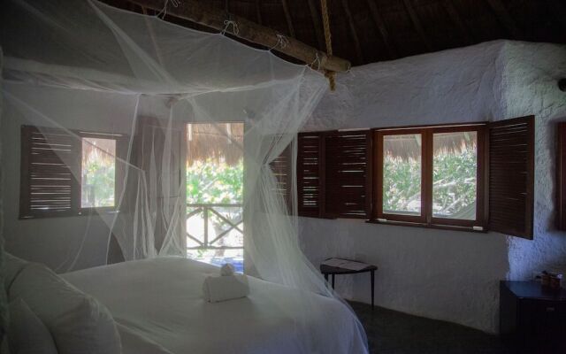Blue Holbox Beach Front