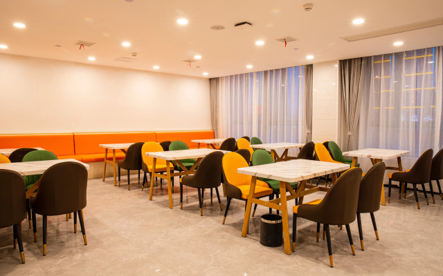 GreenTree Express Hotel (Fuyang Oriental Pearl)