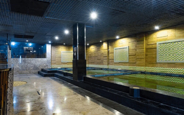 RedDoorz Plus near Chadstone Mall