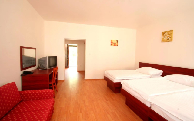 Aparthotel Susa