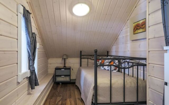 Holiday Home Aihki a