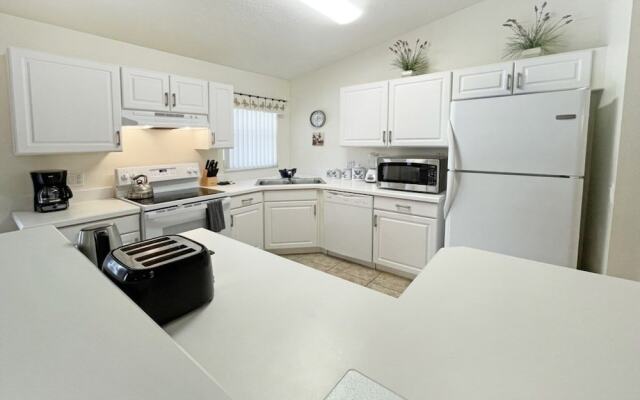 Greatest Grove 4 Bedroom Home by RedAwning