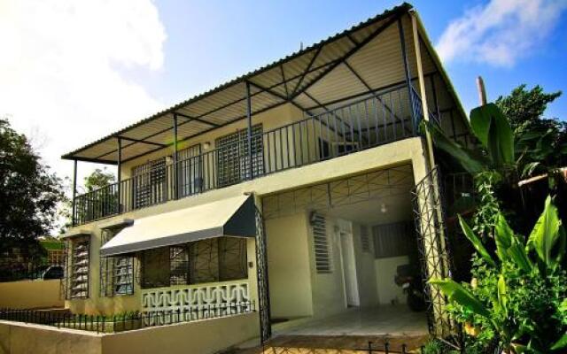 Bayamon Puerto Rico 3 Bedroom Home