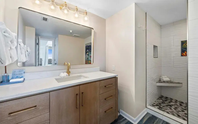 Romar Place 204