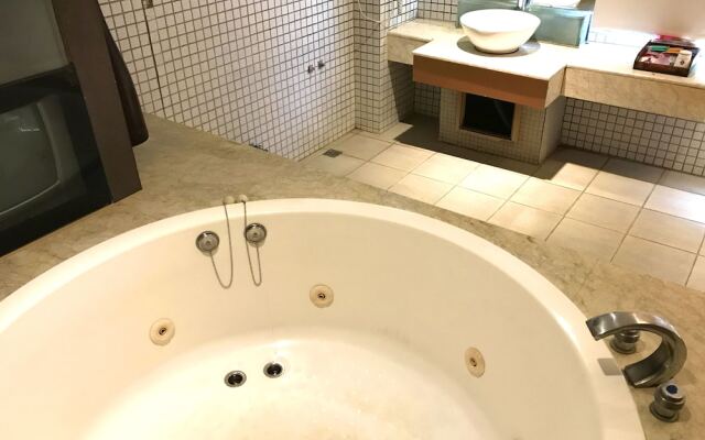 Mapleton Spa Motel