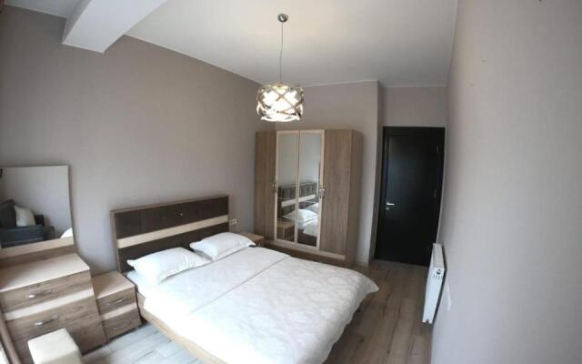 aparatment tamarashvili 12