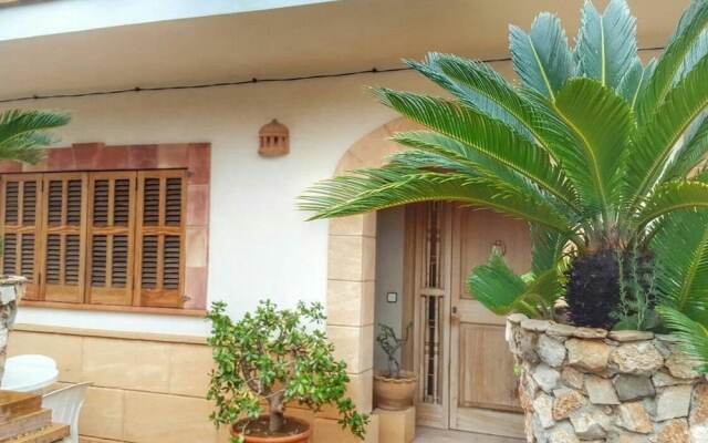 House With 3 Bedrooms in S'illot-cala Morlanda, With Furnished Terrace