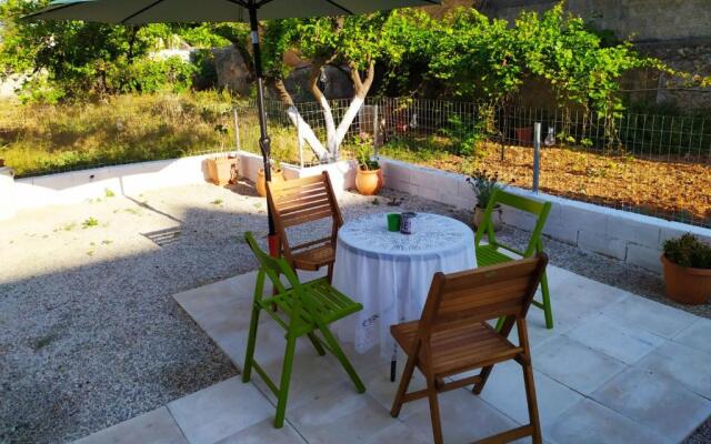 Sunday Apartment Chania 2A