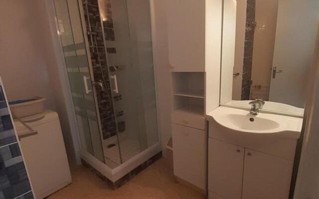 Appartement Balaruc-les-Bains, 2 pièces, 4 personnes - FR-1-571-41