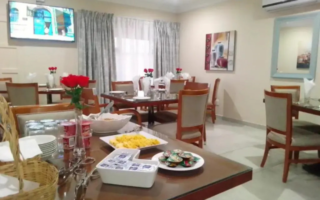 Benoni N12 Hotel