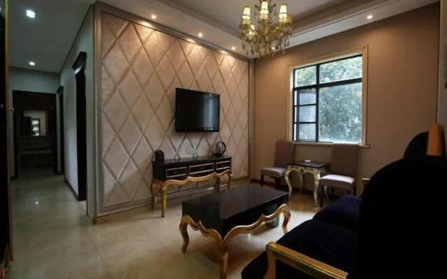 Leishan Defeng Kailong Hot Spring Hotel