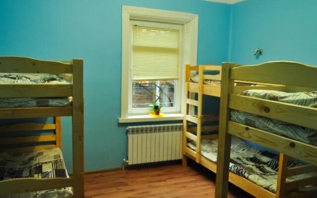 Happy Hostel