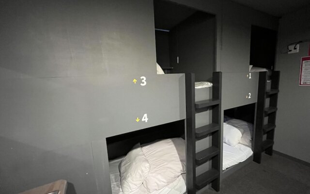 Rhodes Otsuka Hotel - Hostel