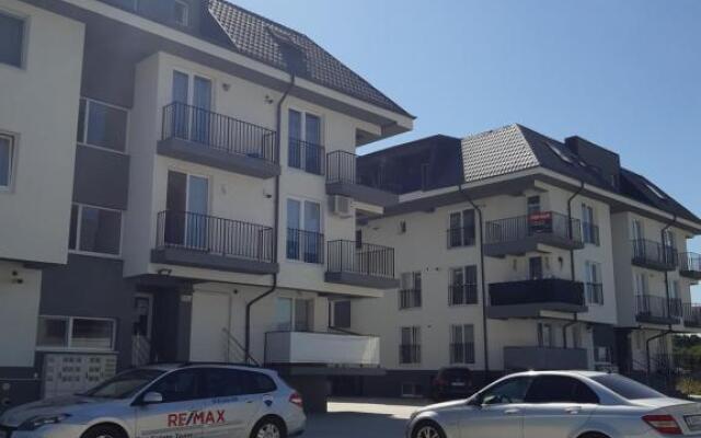 2 Rooms Apartment Otopeni free parking