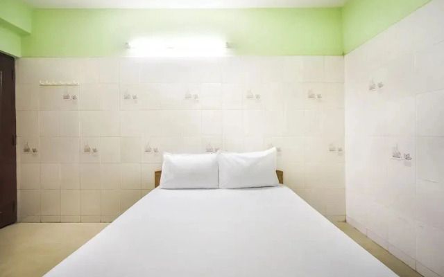 Nice Guest House by OYO Rooms