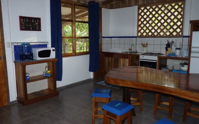 3 Bamboo Lodge