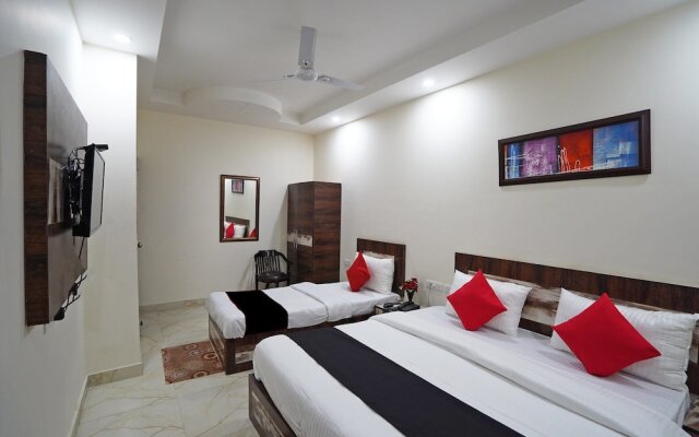 OYO 8497 near Delhi Airport