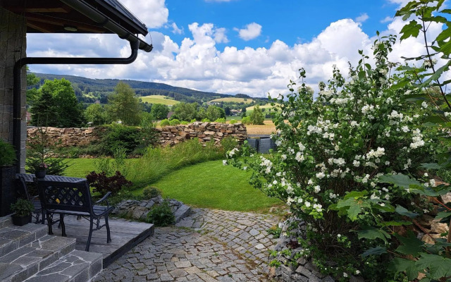 ŠUMAVSKÉ zaSTAVENÍ