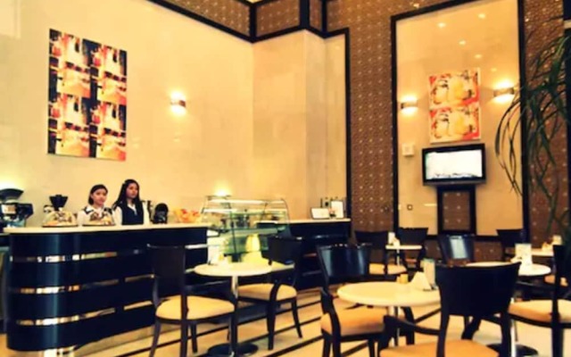 Paragon Hotel