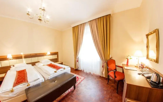 Kristály Imperial Hotel