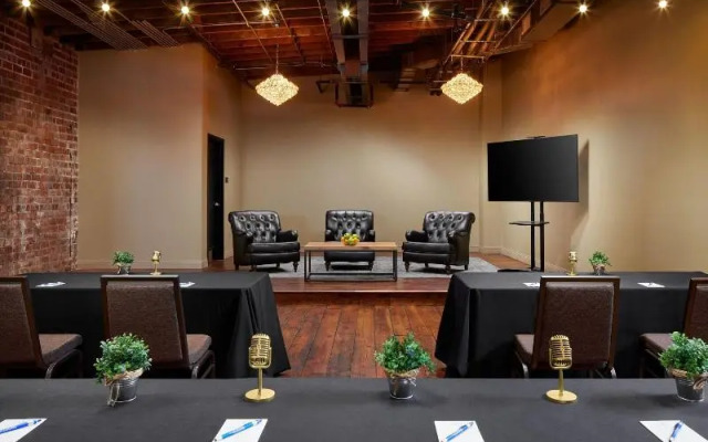 The Sessions Hotel
