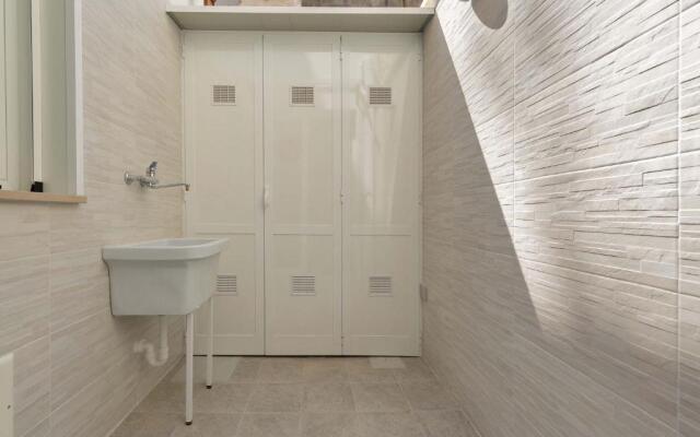 Suite 79 by BarbarHouse