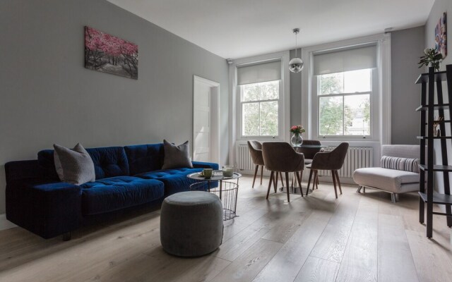 Stylish 2 Bedroom Flat in Kensington Near Hyde Park