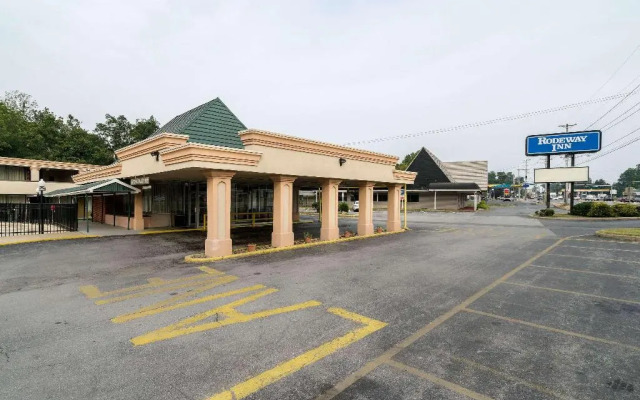 Rodeway Inn University