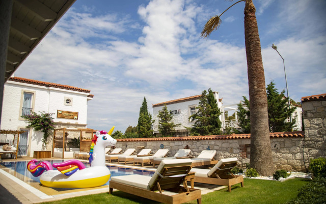 Alacati Limonaia Hotel