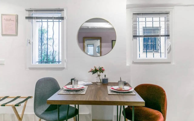 Artistic Antibes Apartment