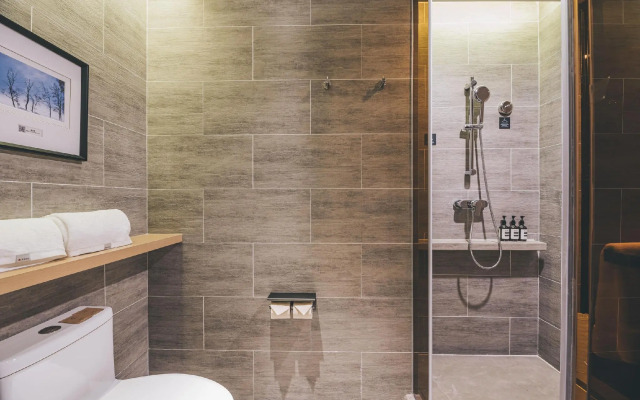 Atour Hotel Shaoxing Shangyu E-You Town