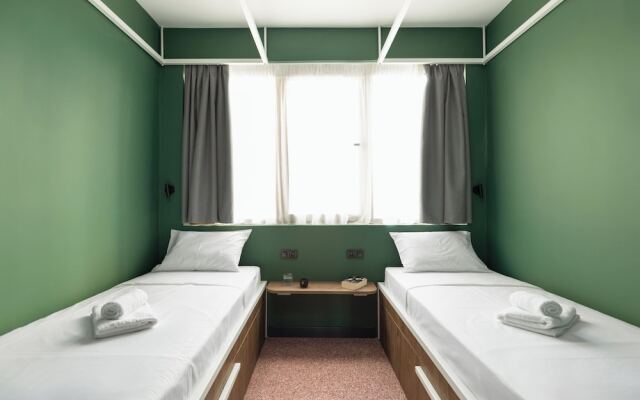 Zeus is Loose Hostel