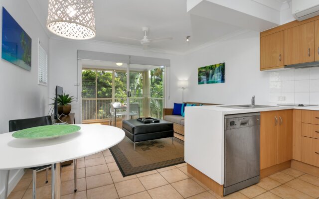 Port Douglas Apartments - Adults Only Oasis