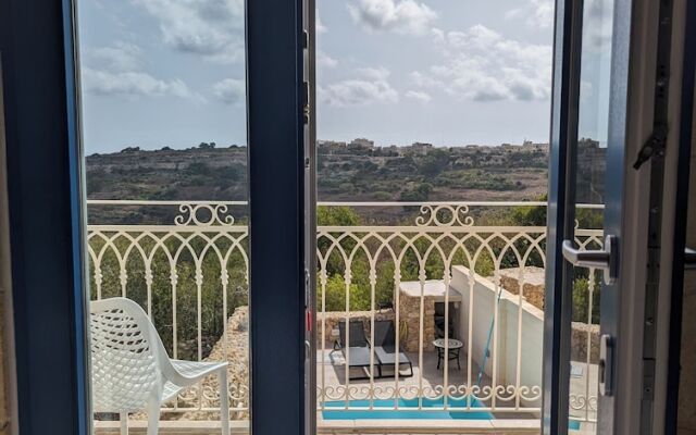 Sea Holly Gozo