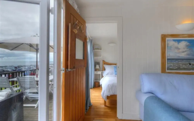 8 Bowling Green Chalets