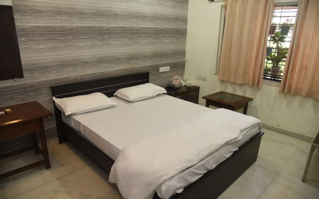 Royal Palms Luxury Rental Apartments