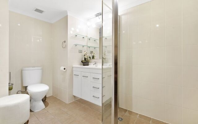 Burleigh Heads Private 2 Bed Ocean View