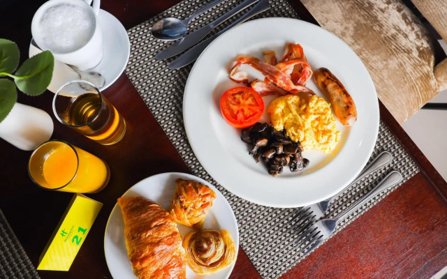 Holiday Inn Johannesburg - Rosebank by IHG
