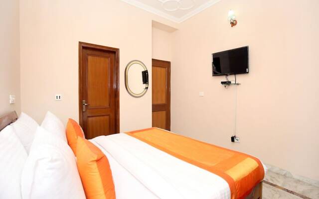 OYO 11377 Hotel Kings residency