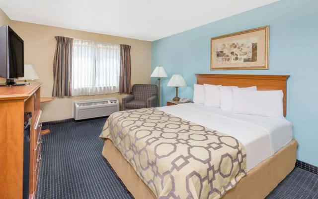 Baymont Inn & Suites Warrenton