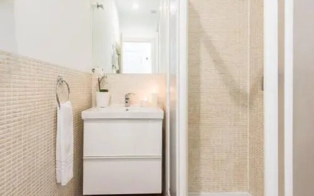 Gran Via I Santa Ana