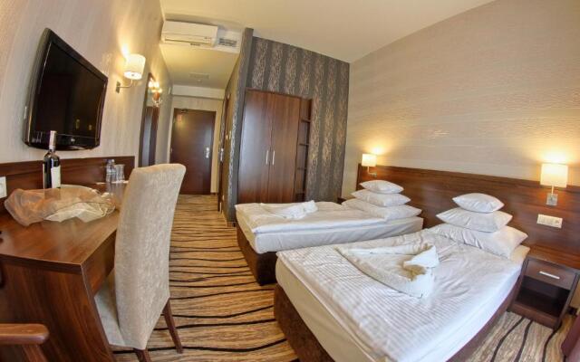 Hotel Arkas