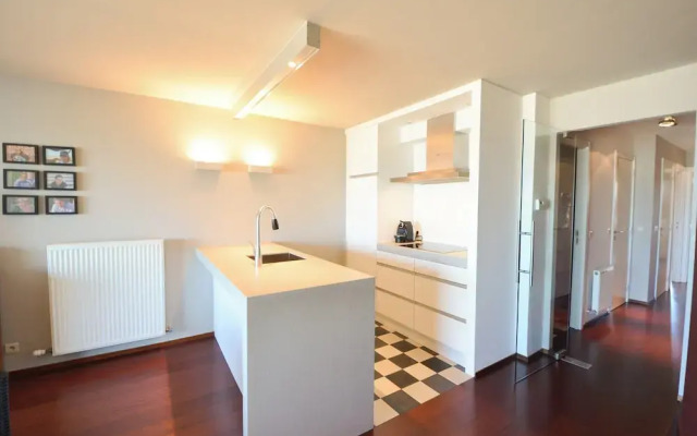 Stylish Apartment With Balcony, sea Views