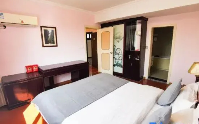 Xanadu Hotel In Yi County