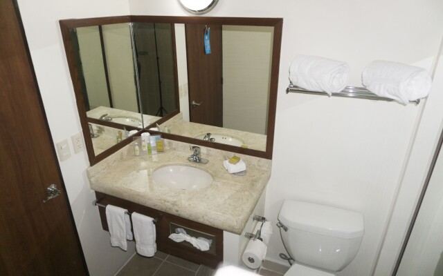 Hampton Inn by Hilton San Juan del Rio