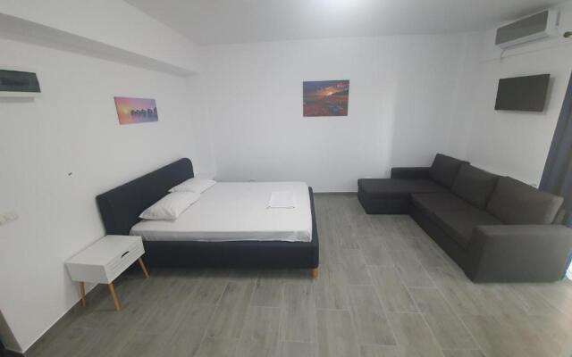 Brizza Apartments 3 Mamaia Nord