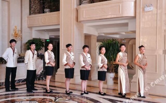 Royal International Hotel